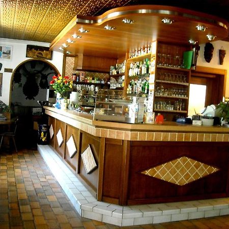 Hotel Faedo Pineta Екстериор снимка