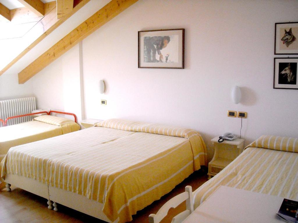 Hotel Faedo Pineta Стая снимка