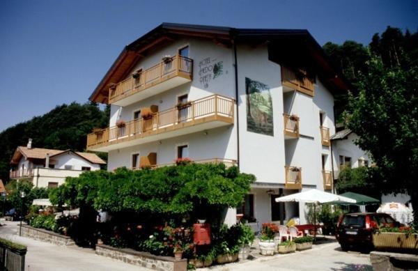 Hotel Faedo Pineta Стая снимка
