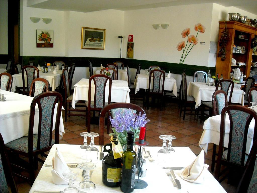 Hotel Faedo Pineta Екстериор снимка