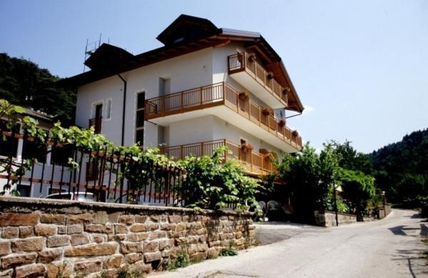 Hotel Faedo Pineta Екстериор снимка