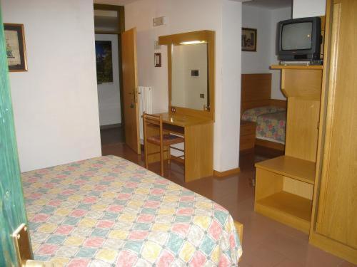 Hotel Faedo Pineta Екстериор снимка